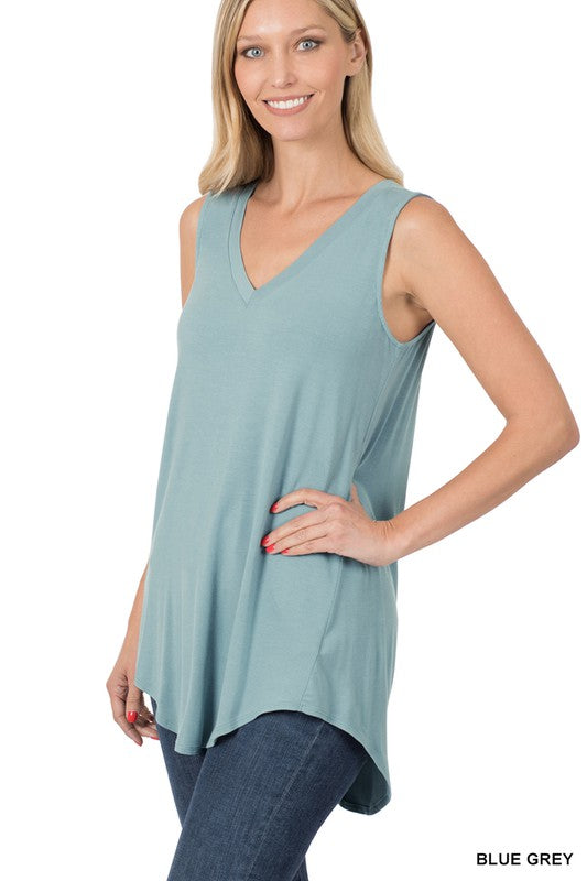 LUXE RAYON SLEEVELESS V-NECK HI-LOW HEM TOP