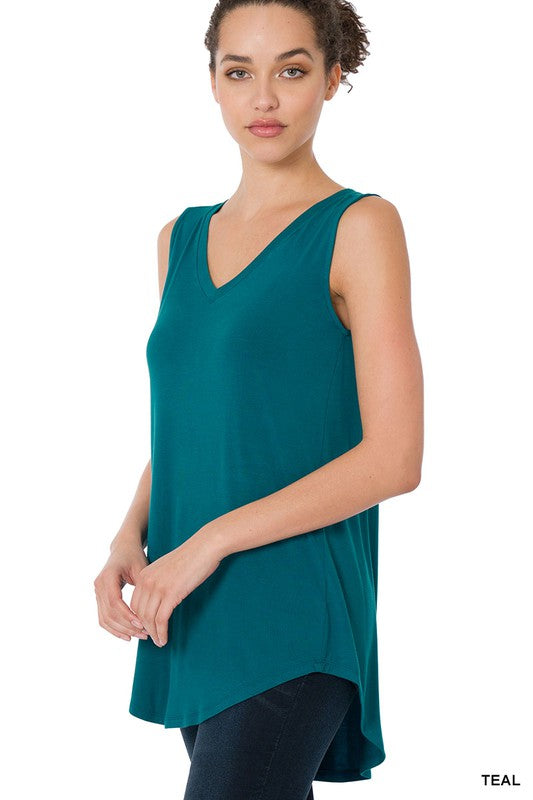 LUXE RAYON SLEEVELESS V-NECK HI-LOW HEM TOP