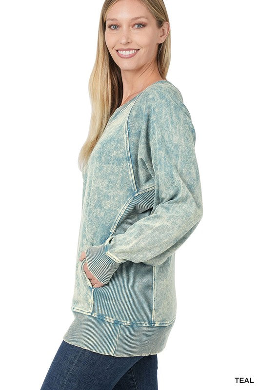 ACID WASH ROUND NECK PULLOVER WITH POCKETS